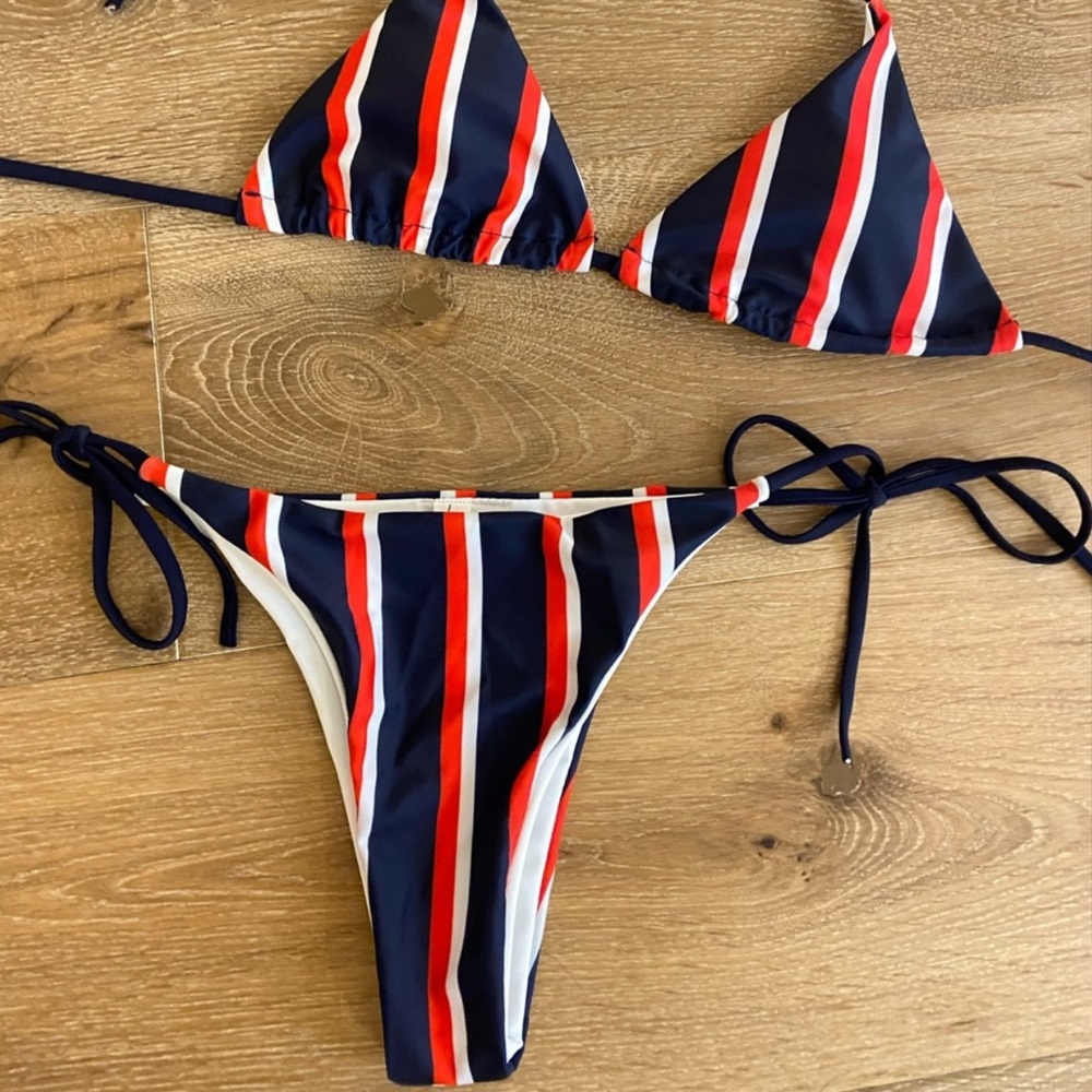 Brand new bikini💕 - Picture 2 of 2